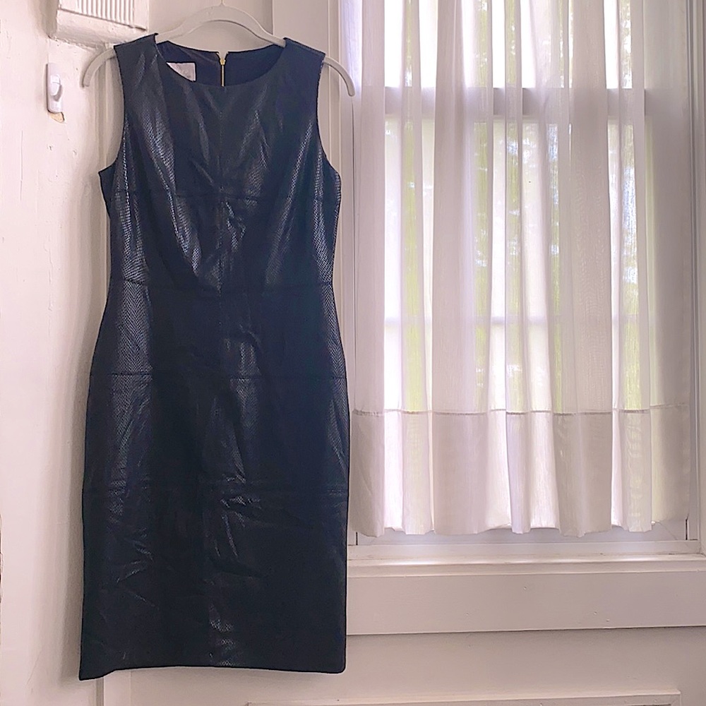 Donna Morgan Reptile Faux Leather Drop Waist Dress - Picture 5 of 9